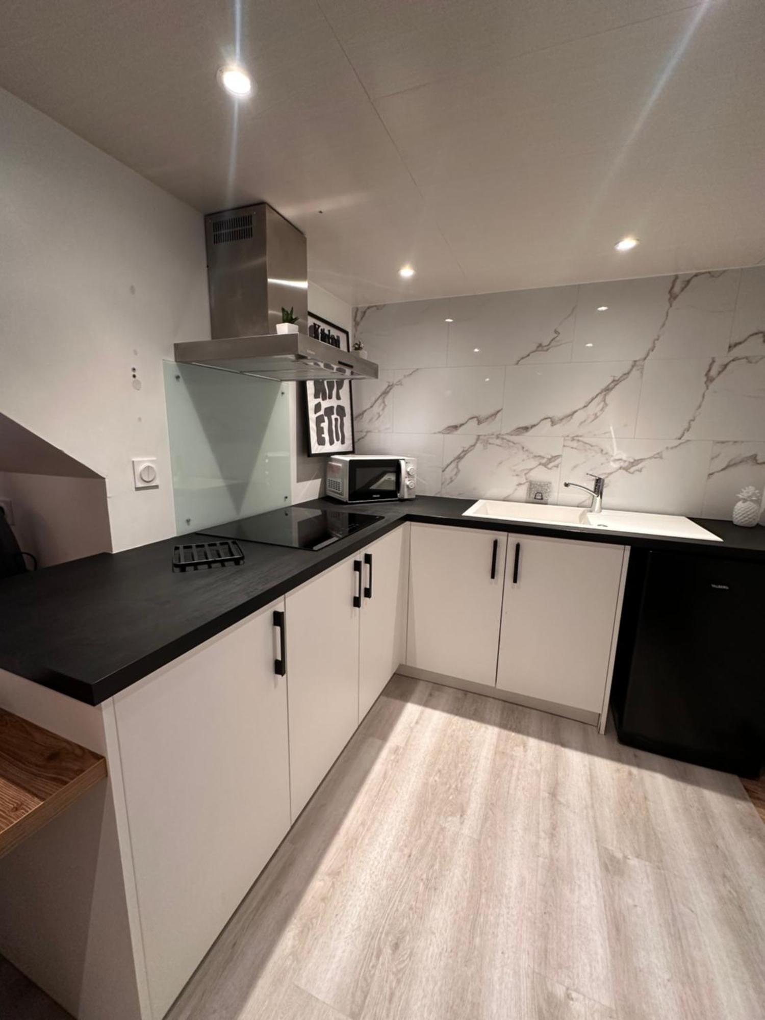 Jolie Dependance Equipee Apartamento Cholet Exterior foto