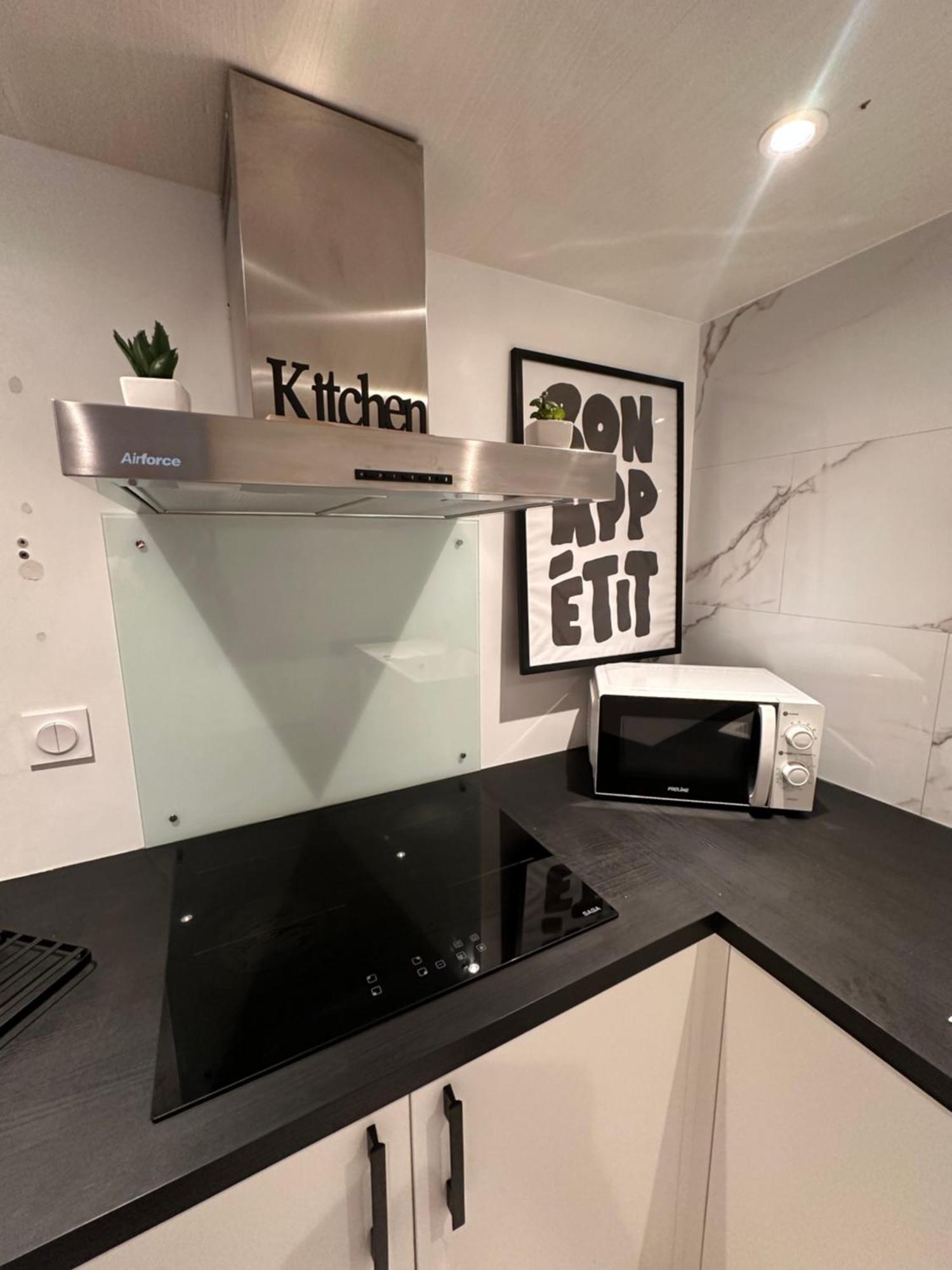 Jolie Dependance Equipee Apartamento Cholet Exterior foto